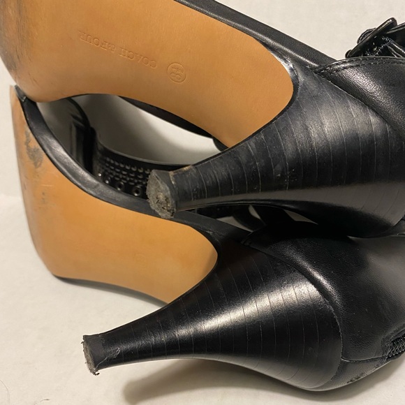 Coach and Four black heels with gunmetal studs. - Picture 7 of 8